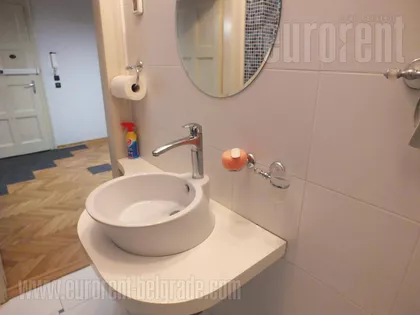 HILANDARSKA OKOLINA | 4zida.rs