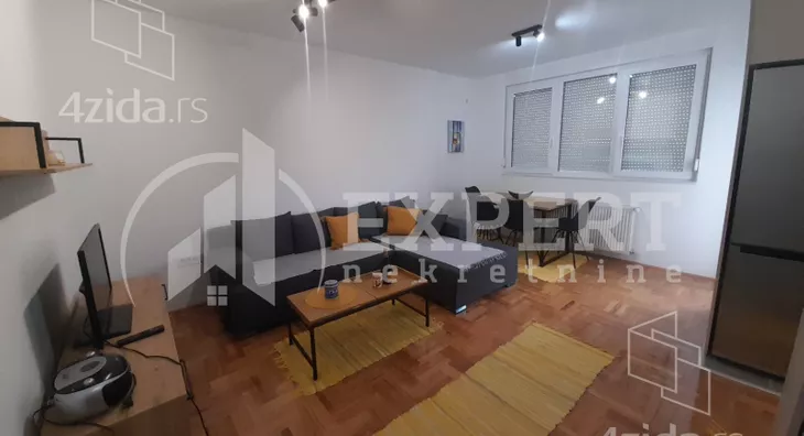 Jednoiposoban stan za izdavanje, Vožda Karađorđa, 450€, 45m² - stampaj