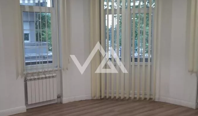 Šestosoban stan | 4zida