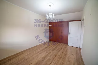 Emila Čakre | 4zida.rs