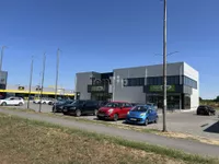 Poslovna zgrada | 4zida