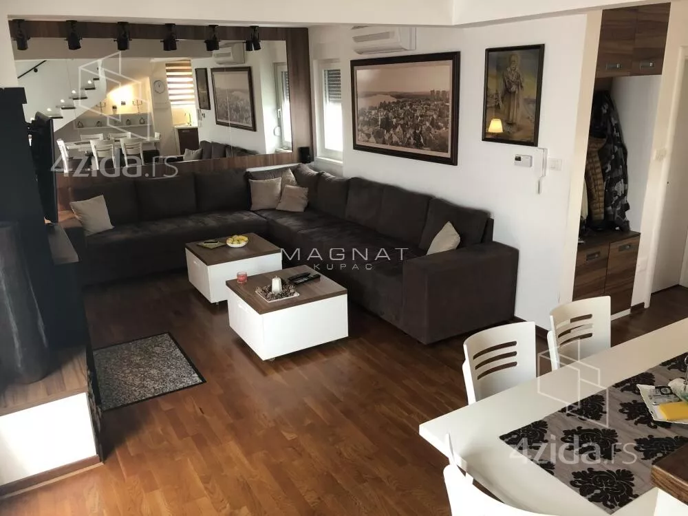 Četvoroiposoban stan | 4zida