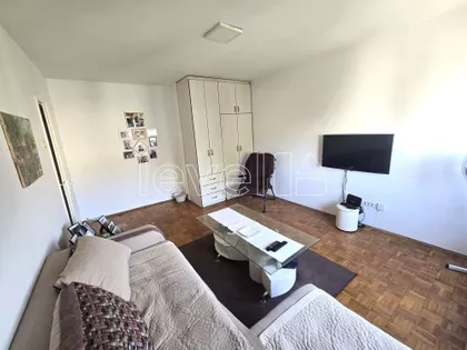 Stara Detelinara | 4zida.rs