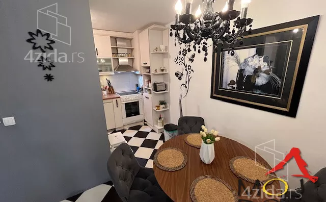 Troiposoban stan | 4zida