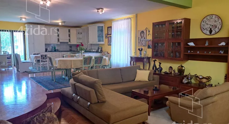 3-etažna kuća | 4zida