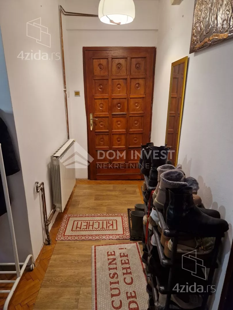 Četvoroiposoban stan | 4zida