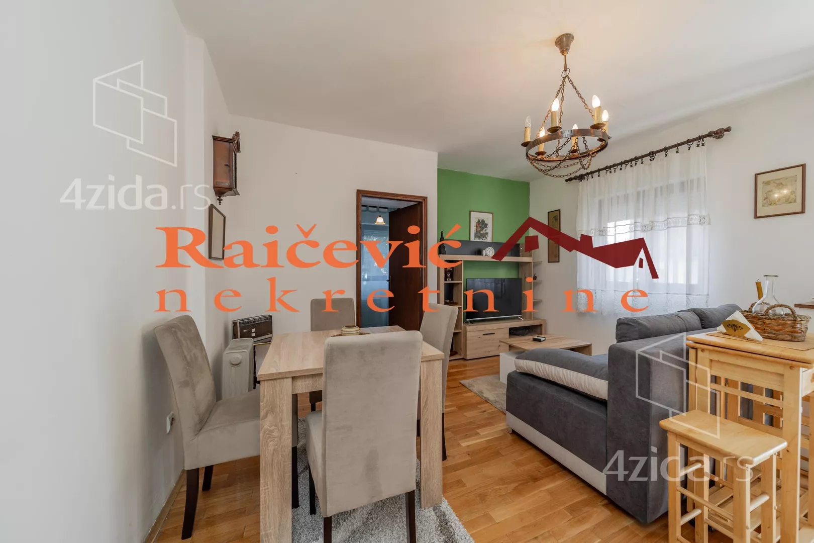 Jednoiposoban stan | 4zida