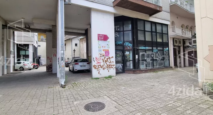 Poslovni prostor | 4zida