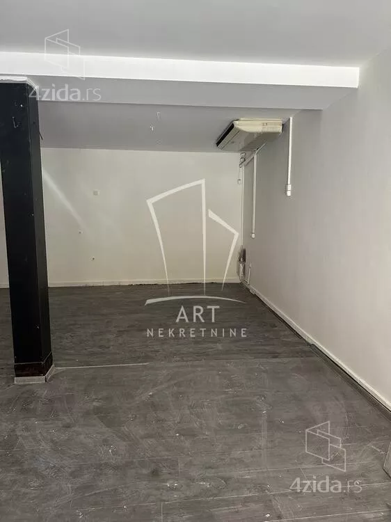 Lokal | 4zida