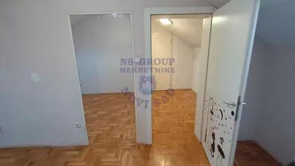 Feješ Klare | 4zida.rs