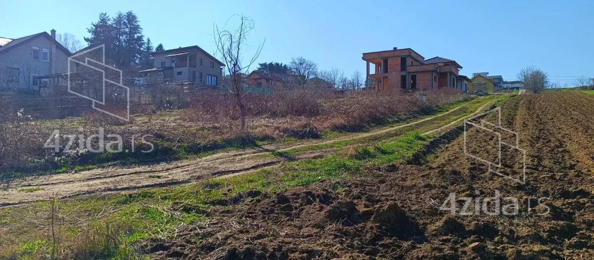 Plac | 4zida