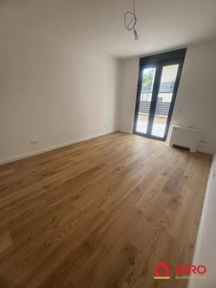 Pregrevica | 4zida.rs