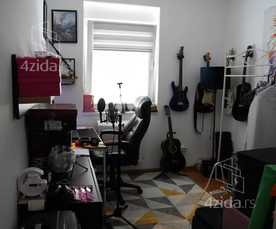 Četvorosoban stan | 4zida