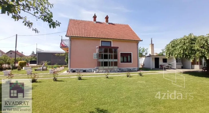 Kuća | 4zida