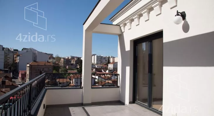 Petosoban stan | 4zida