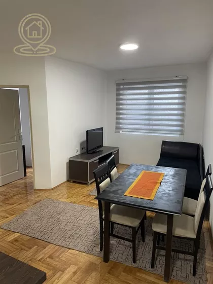 Ekonomski/Pravni Fakultet | 4zida.rs