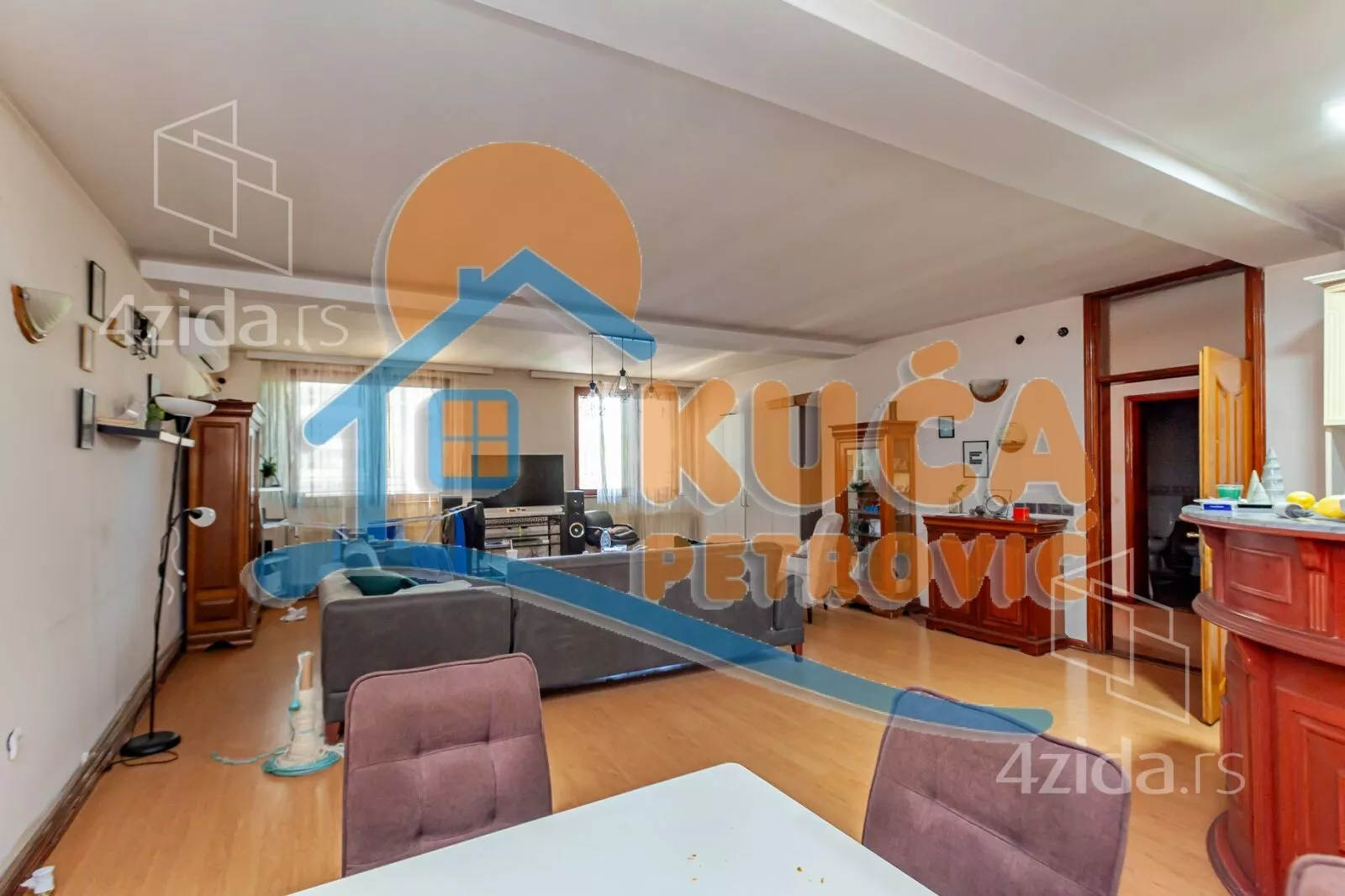 Dvoiposoban stan | 4zida