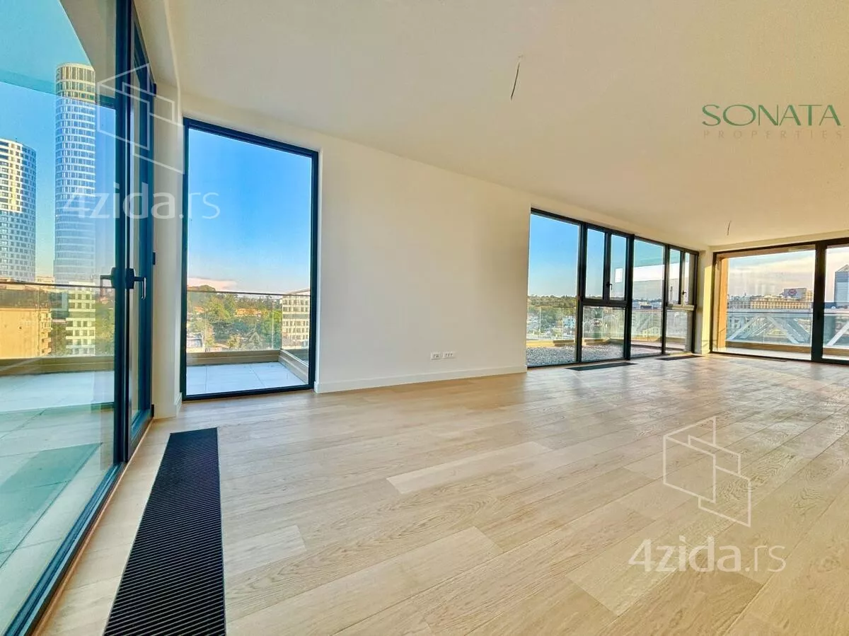 Šestosoban stan | 4zida