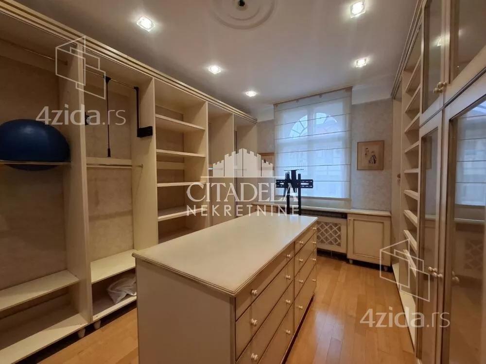 4-etažna kuća | 4zida