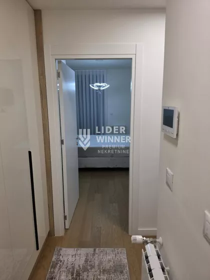 Ustanička | 4zida.rs