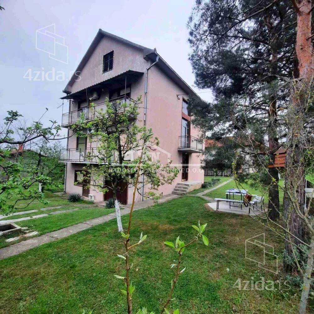 3-etažna kuća | 4zida