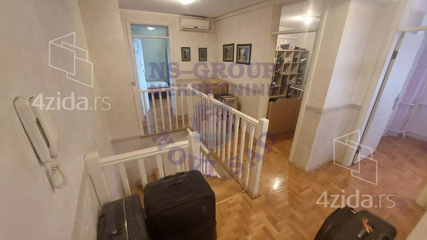 Petosoban stan | 4zida