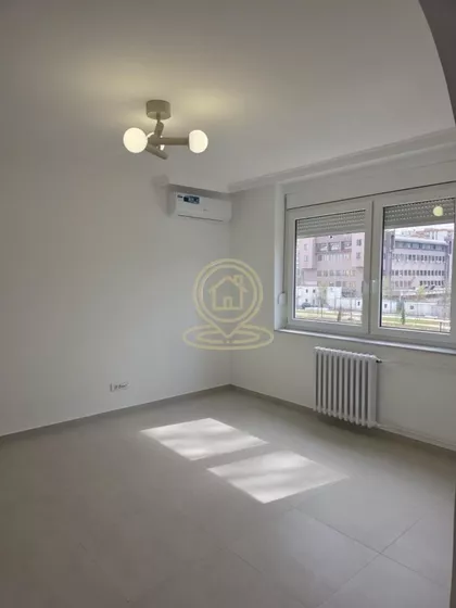 Dunavski kej | 4zida.rs