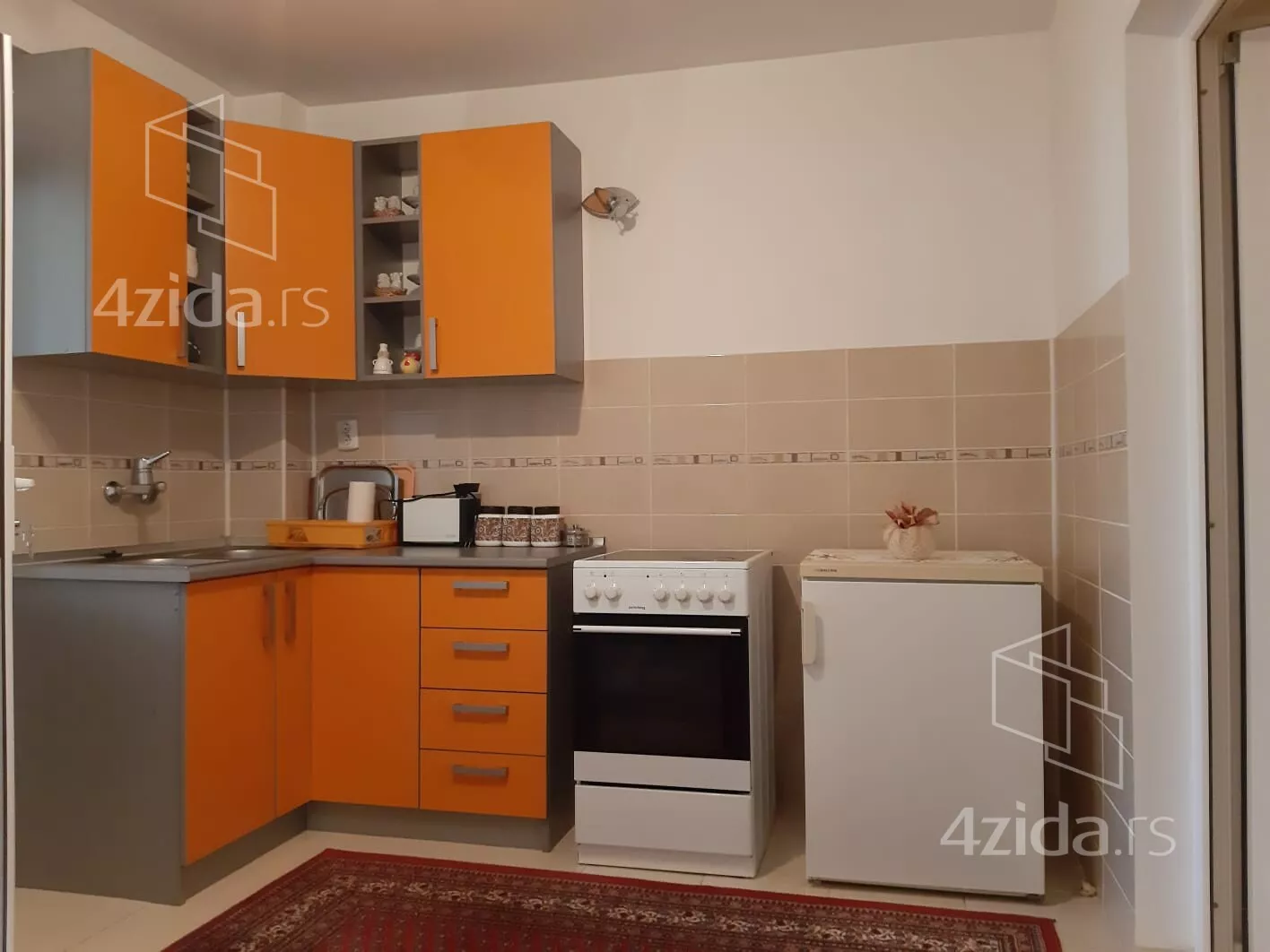 Jednoiposoban stan | 4zida