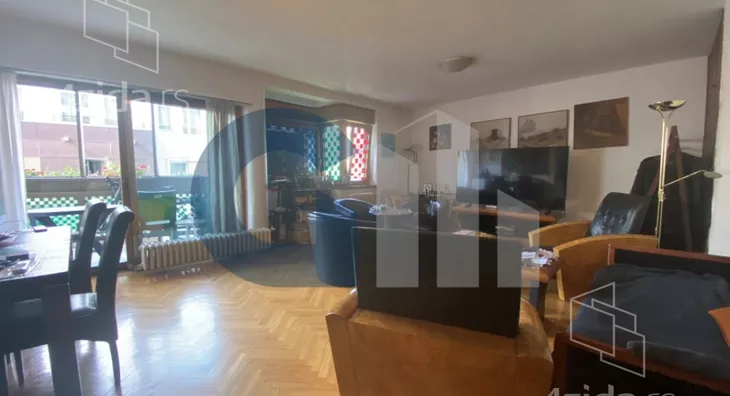 Četvoroiposoban stan | 4zida