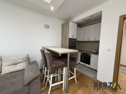 Bulevar Patrijarha Pavla (Somborski Bulevar) | 4zida.rs