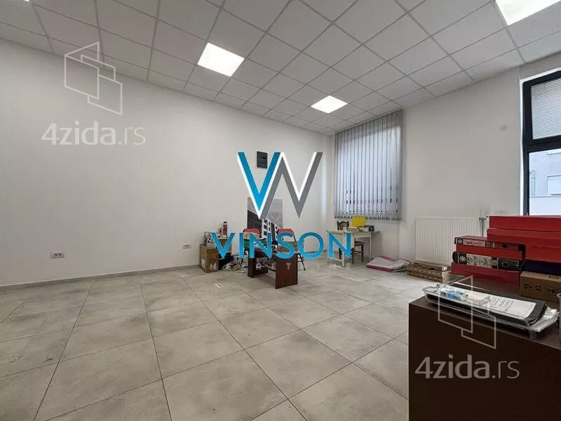 Lokal | 4zida