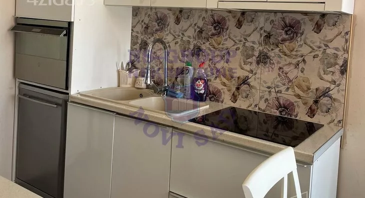 Četvoroiposoban stan | 4zida