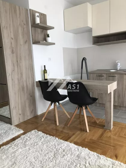 Lukijana Mušickog | 4zida.rs