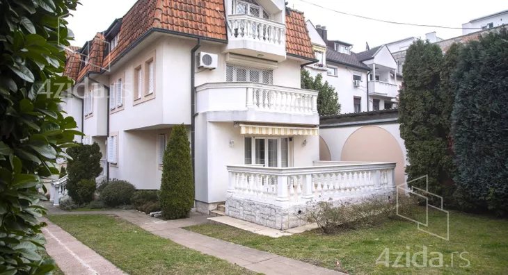 Kuća | 4zida