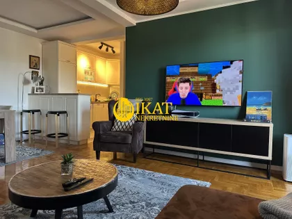 Milana Rakića | 4zida.rs