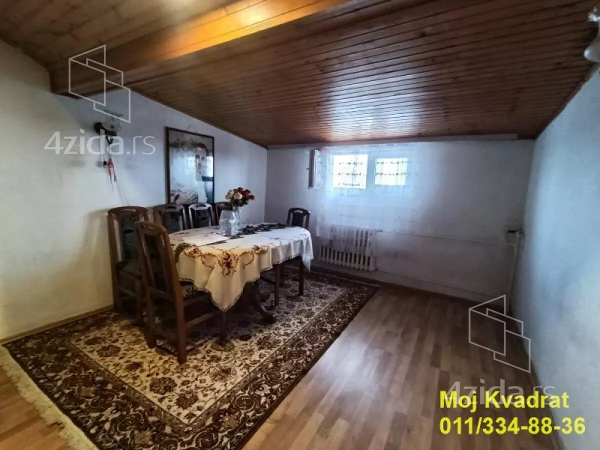 Troiposoban stan | 4zida