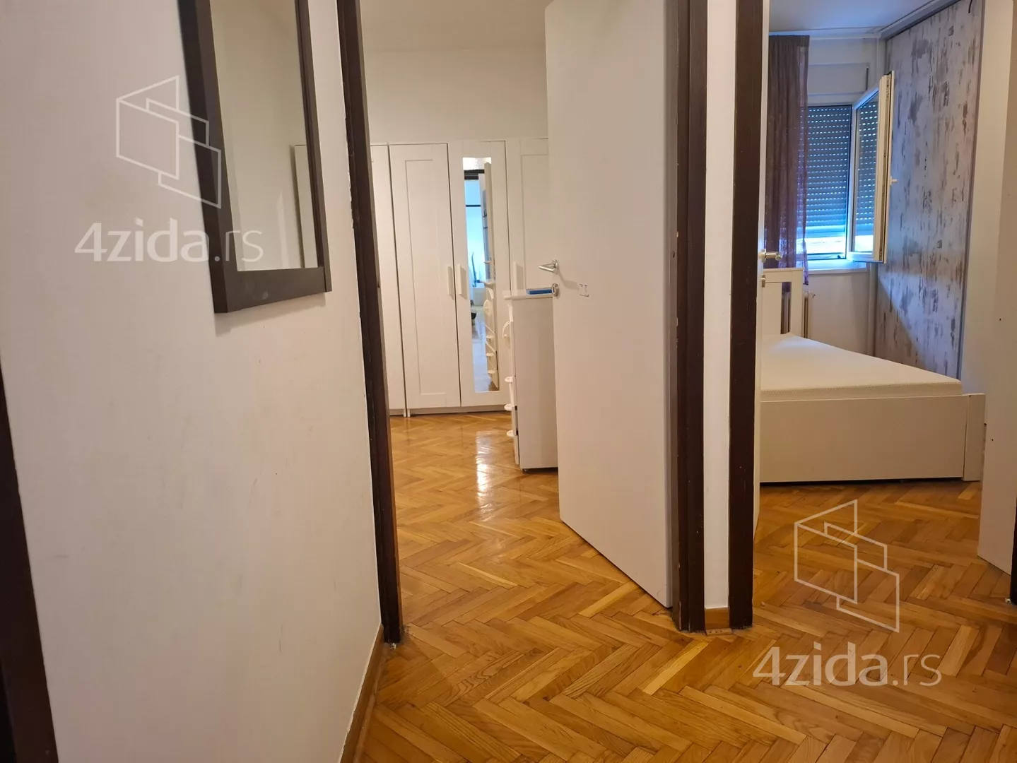 Troiposoban stan | 4zida