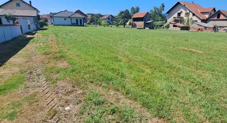 Građevinsko zemljište | 4zida