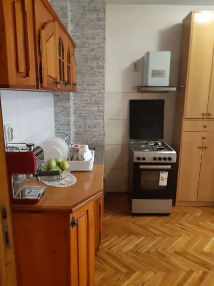 Braće Jovanovića 99 | 4zida.rs