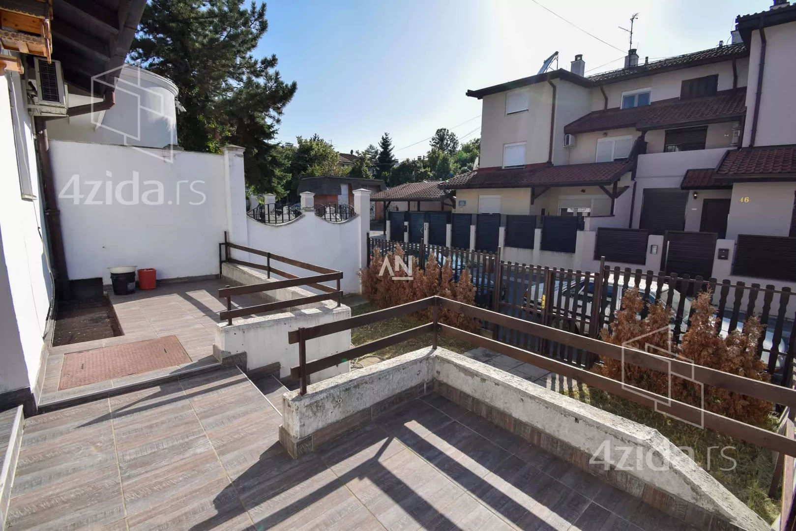 5-etažna kuća | 4zida