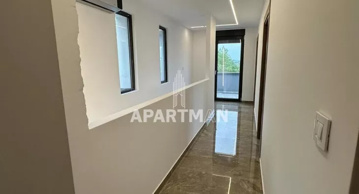 4-etažna kuća | 4zida