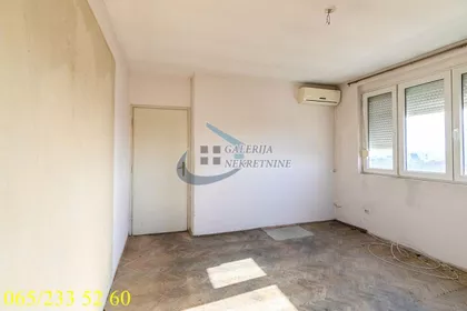 Gvozdićeva | 4zida.rs
