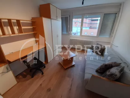 Cara Dušana | 4zida.rs