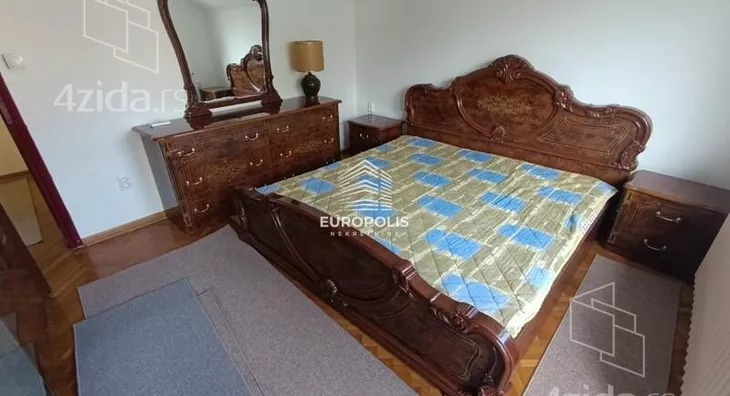 5-etažna kuća | 4zida