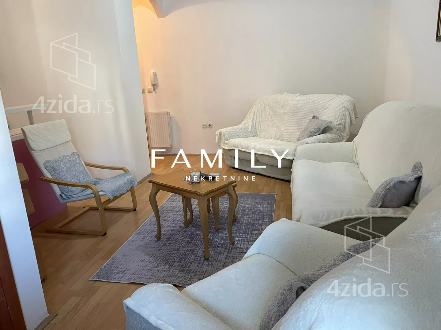 Jednoiposoban stan | 4zida