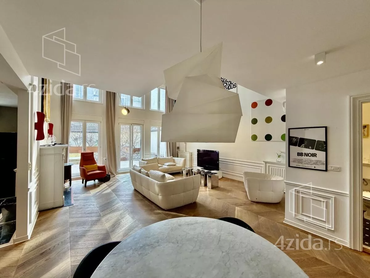 Petosoban stan | 4zida