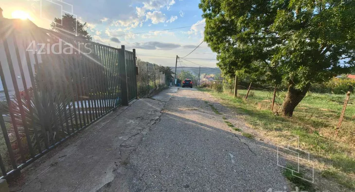Poljoprivredno zemljište | 4zida