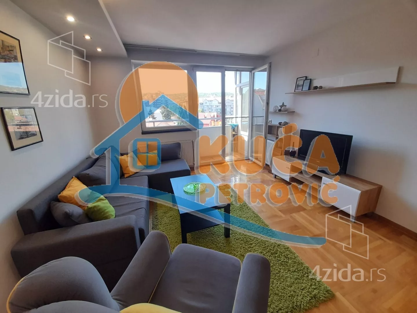 Dvoiposoban stan | 4zida