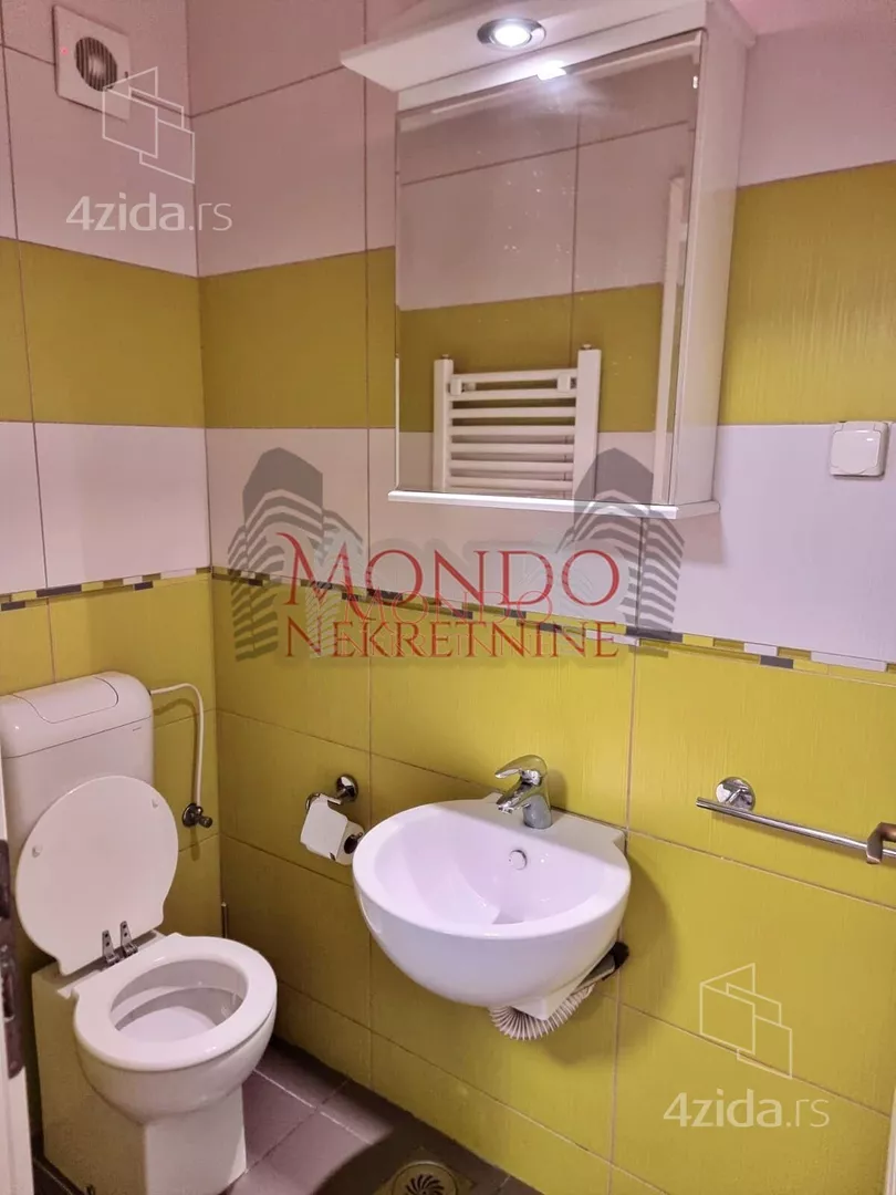 Troiposoban stan | 4zida