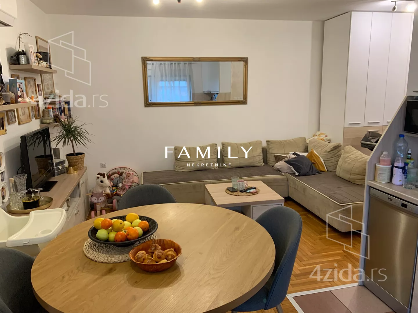 Dvoiposoban stan | 4zida